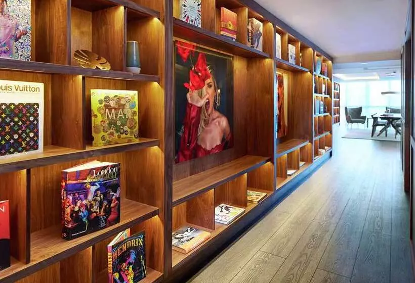 Fotos del hotel The Gabriel Miami Downtown, Curio Collection By Hilton:  19