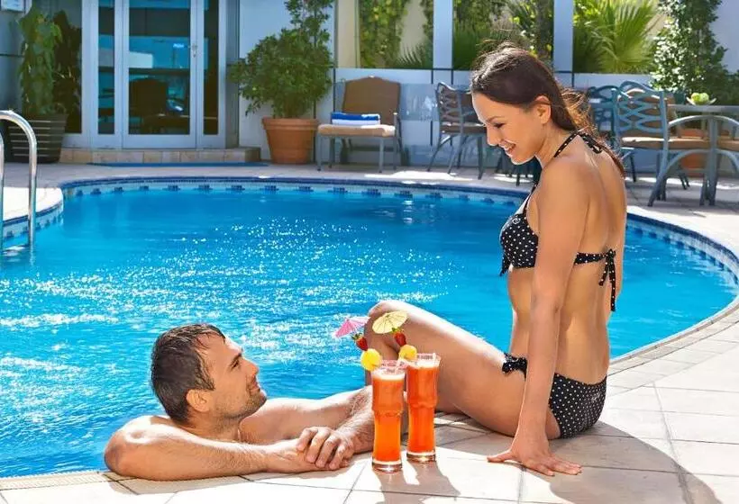 Fotos del hotel Al Manzel Hotel Apartments:  5