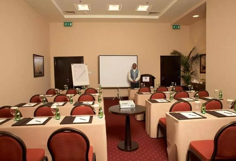 Fotos del hotel Al Manzel Hotel Apartments:  6