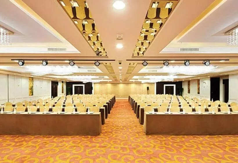 Fotos del hotel Golden Eagle Summit:  21