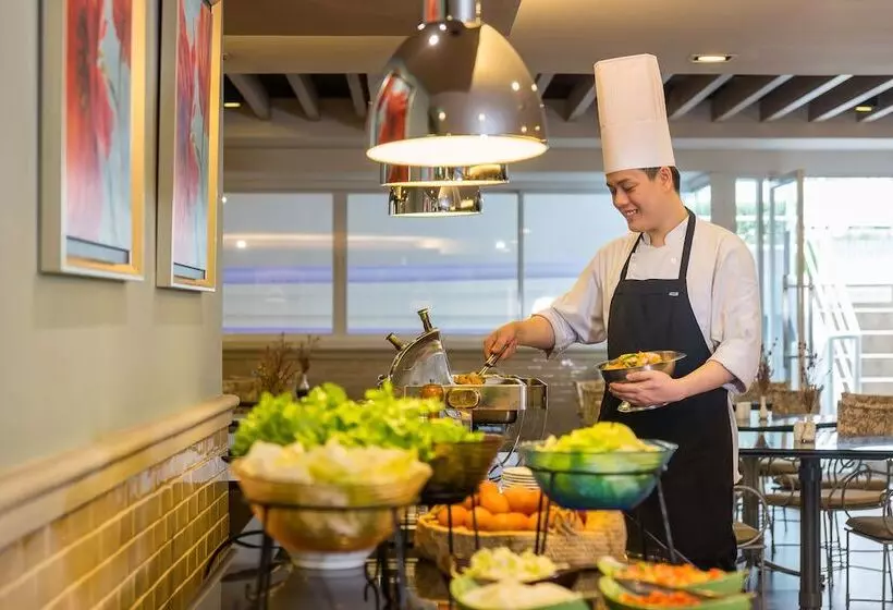 Fotos del hotel Evergreen Place Siam By Uhg  Sha Extra Plus:  13