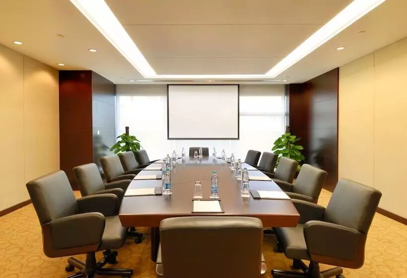 Fotos del hotel Golden Eagle Summit:  8