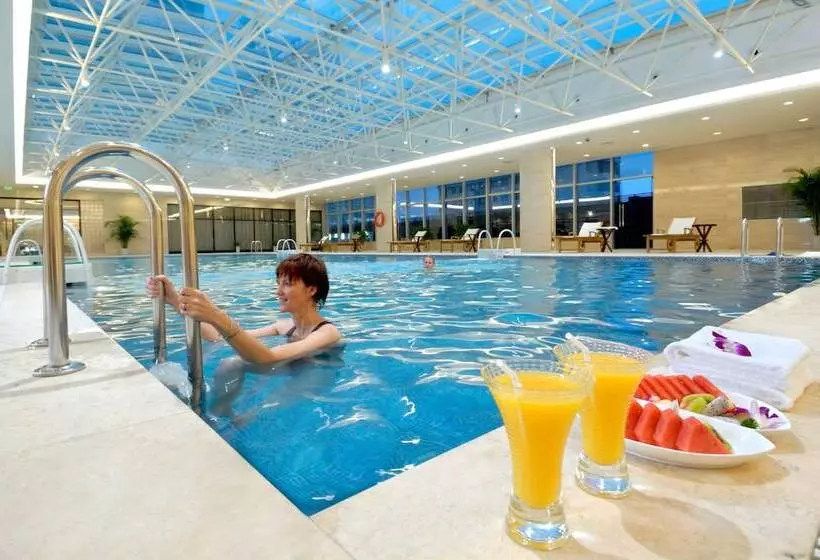 Fotos del hotel Golden Eagle Summit:  3