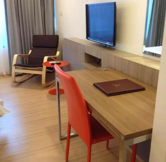 Fotos del hotel Grand Tower Inn Sathorn:  2