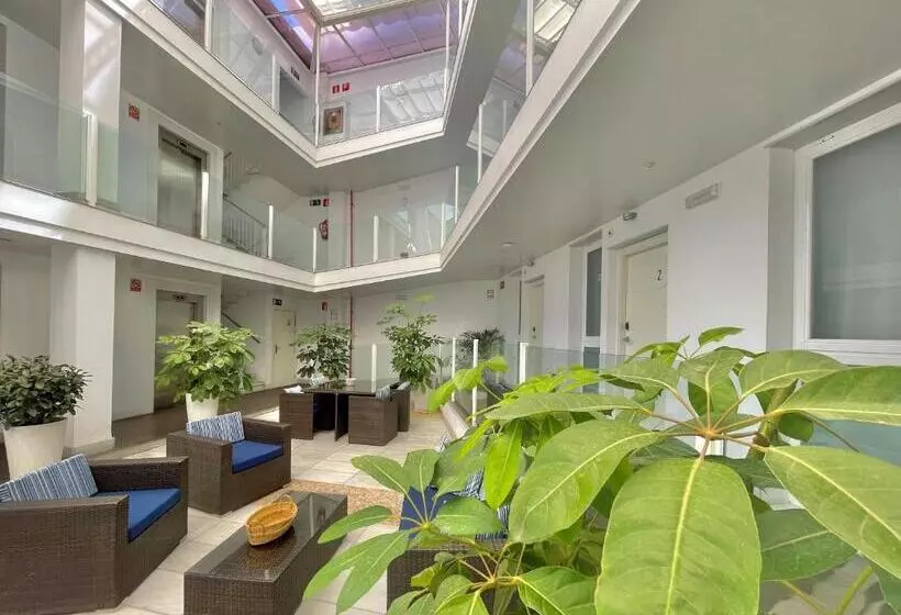 Fotos del hotel La Boutique Puerta Osario:  2