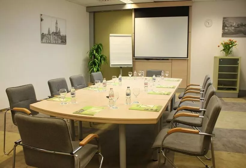 Fotos del hotel Famulus:  11
