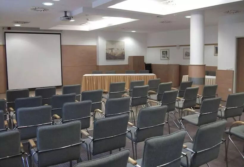 Fotos del hotel Famulus:  14