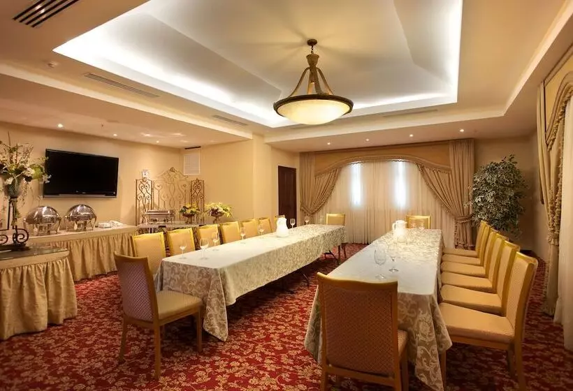 Fotos del hotel Toscana Inn:  6