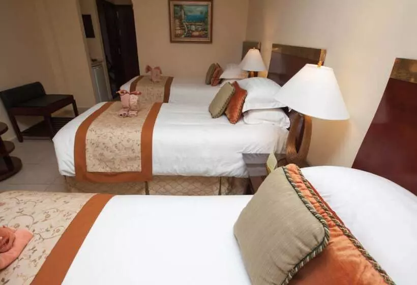 Fotos del hotel Toscana Inn:  21