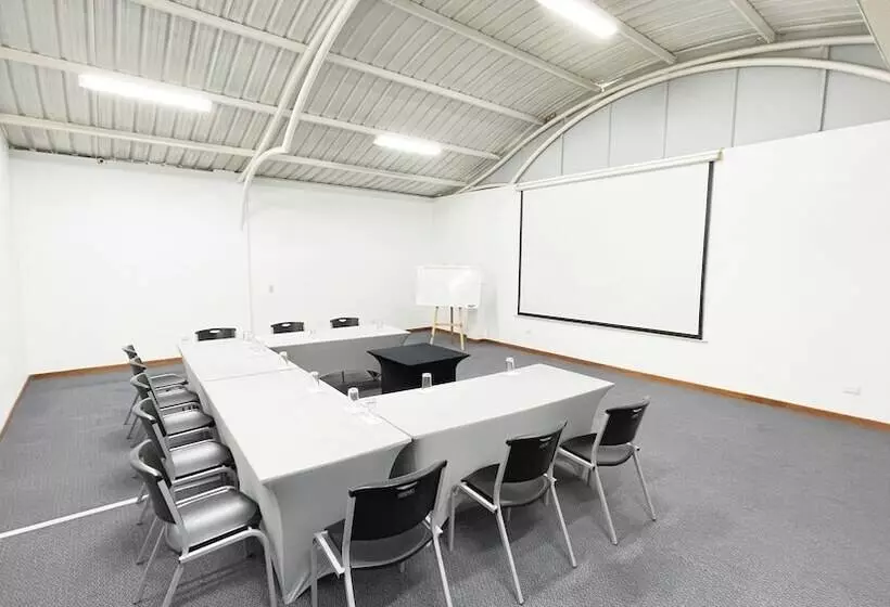 Fotos del hotel Ms Chipichape Plus:  2