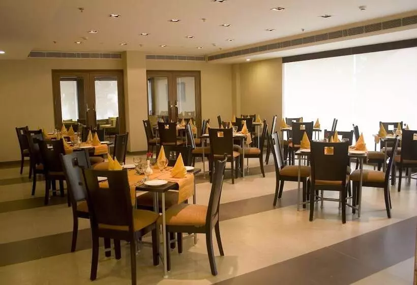 Fotos del hotel Shervani Nehru Place:  10