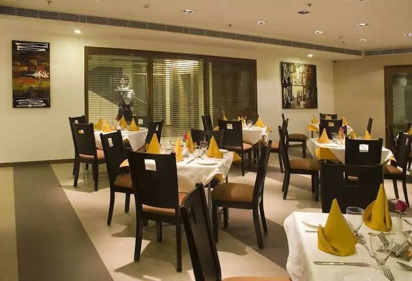 Fotos del hotel Shervani Nehru Place:  8