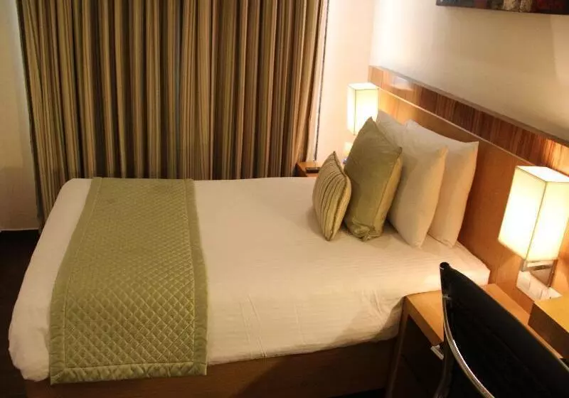 Fotos del hotel Shervani Nehru Place:  6