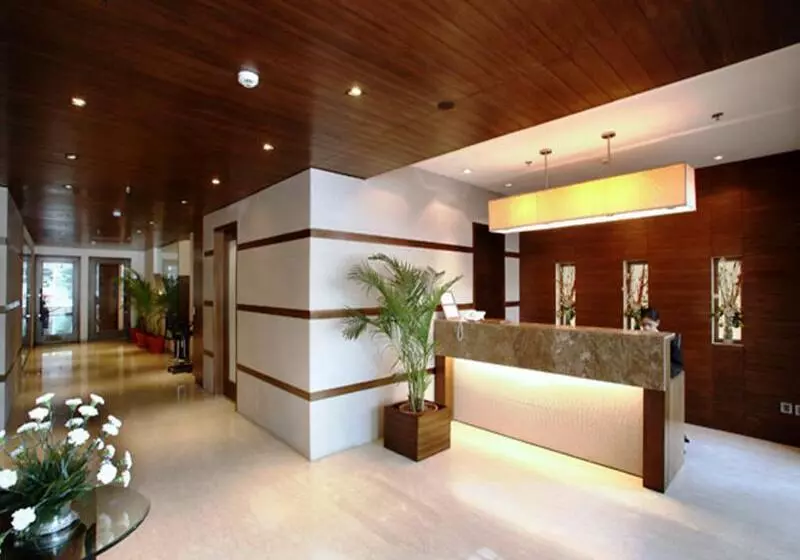 Fotos del hotel Shervani Nehru Place:  3