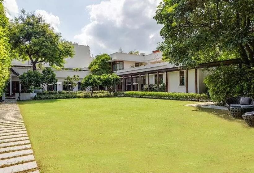 Fotos del hotel The Manor  A Boutique:  2