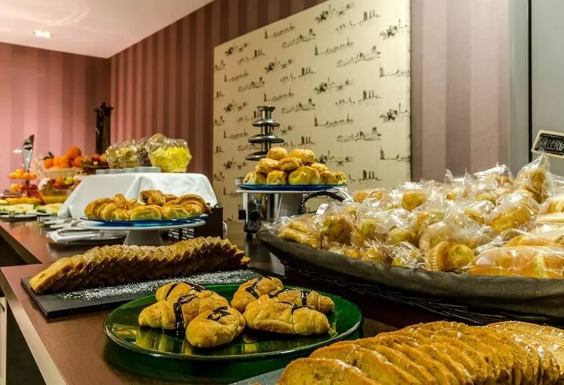 Fotos del hotel Yit Vía Sevilla Mairena:  24