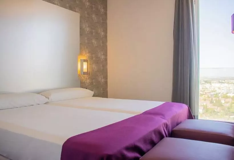 Fotos del hotel Yit Vía Sevilla Mairena:  18
