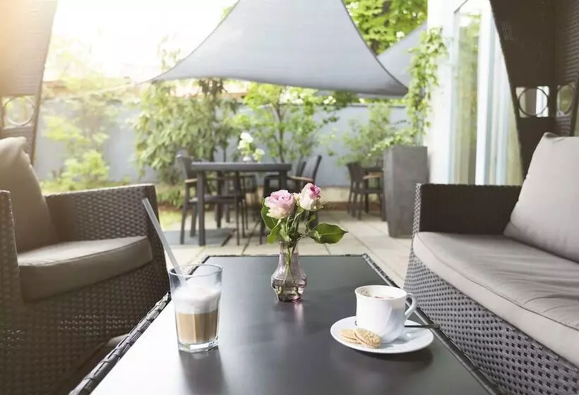 Fotos del hotel Empress Boutique:  3