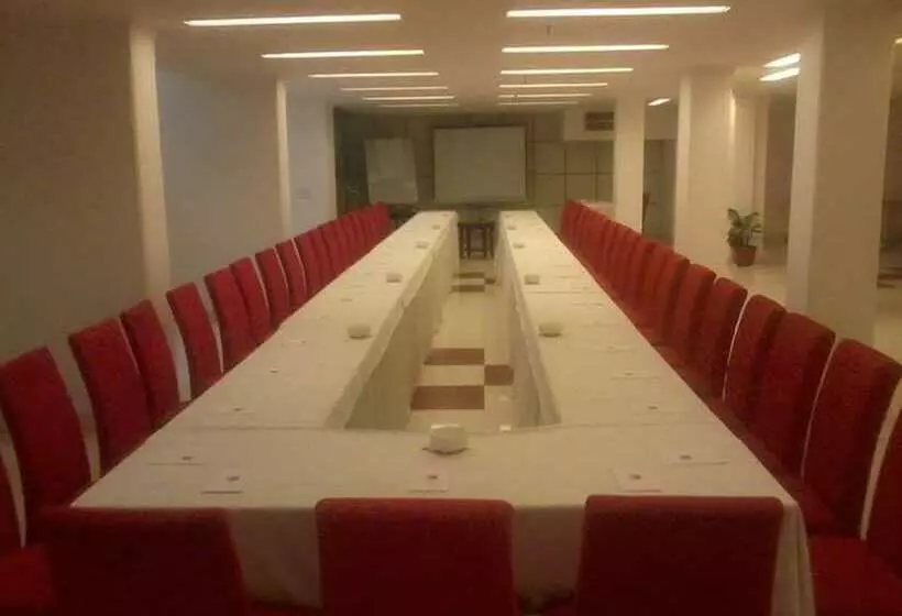 Fotos del hotel Clarks Inn Kailash Colony:  4