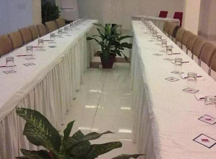 Fotos del hotel Clarks Inn Kailash Colony:  12