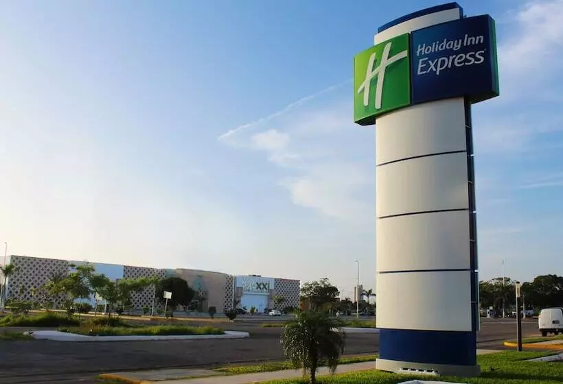 Fotos del hotel Holiday Inn Express Merida, An Ihg:  4