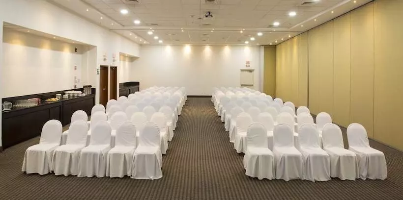 Fotos del hotel Holiday Inn Express Merida, An Ihg:  12