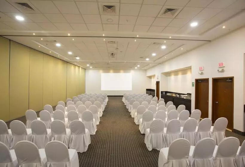 Fotos del hotel Holiday Inn Express Merida, An Ihg:  13
