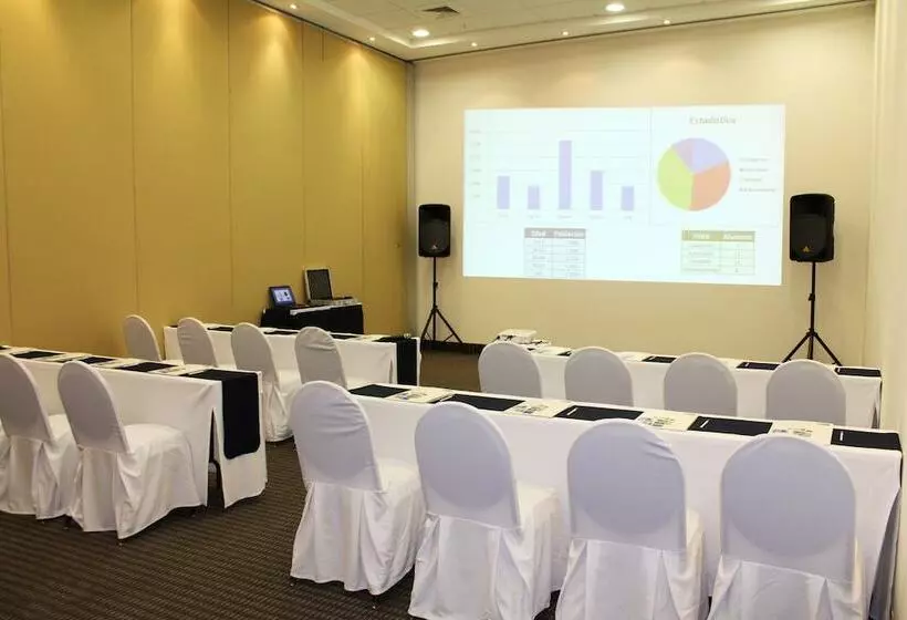 Fotos del hotel Holiday Inn Express Merida, An Ihg:  11