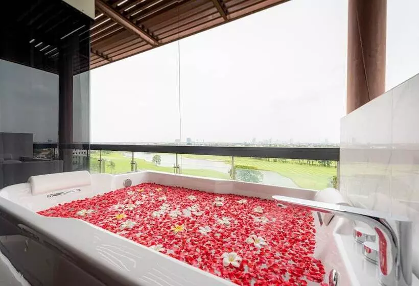 Fotos del hotel Summit Windmill Golf Residence:  23