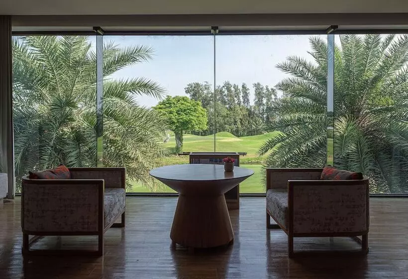 Fotos del hotel Summit Windmill Golf Residence:  21