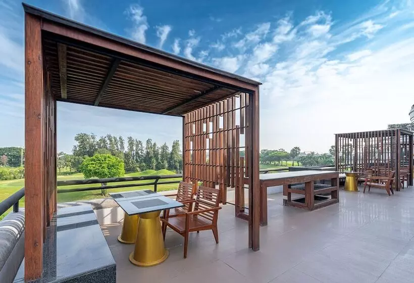 Fotos del hotel Summit Windmill Golf Residence:  16