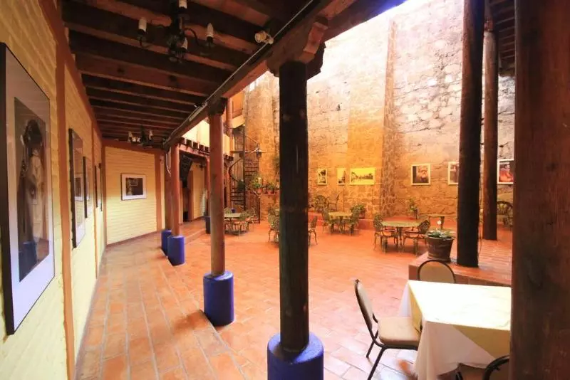 Fotos del hotel El Mesón De Los Poetas:  7