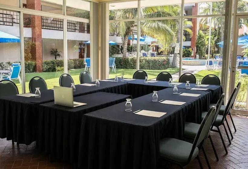 Fotos del hotel Jaragua:  4