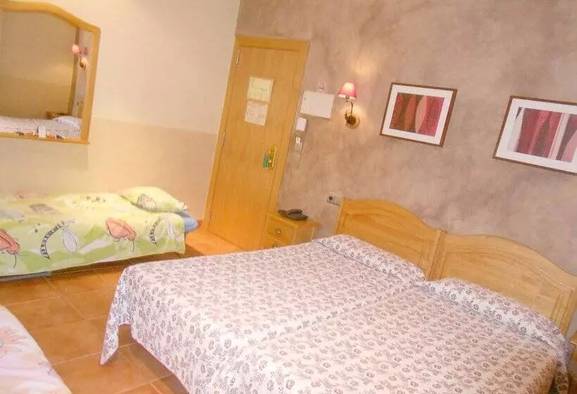 Fotos del hotel Restaurant Camp Del Serrat:  20