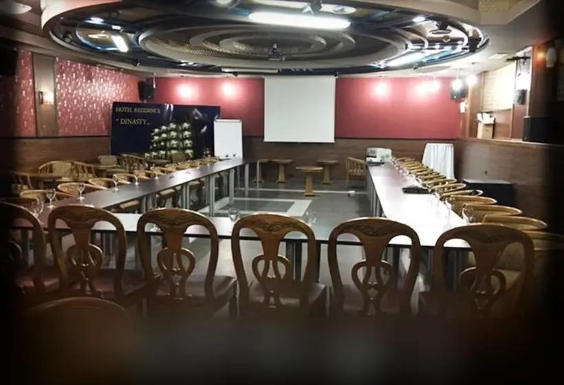 Fotos del hotel Dinasty:  4