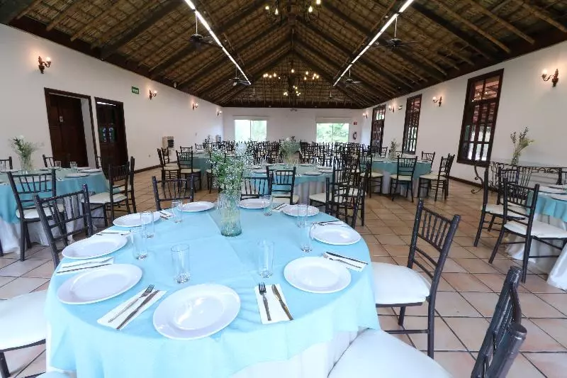 Fotos del hotel Mision Express Saltillo:  7