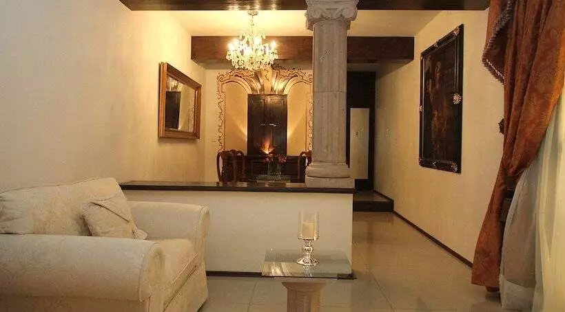 Fotos del hotel Palacio Borghese:  2