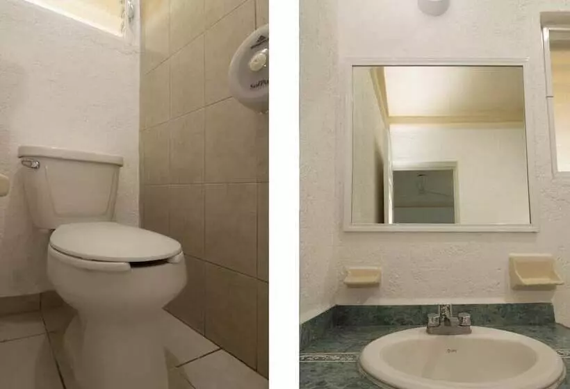 Fotos del hotel Capital O  Parotas:  10