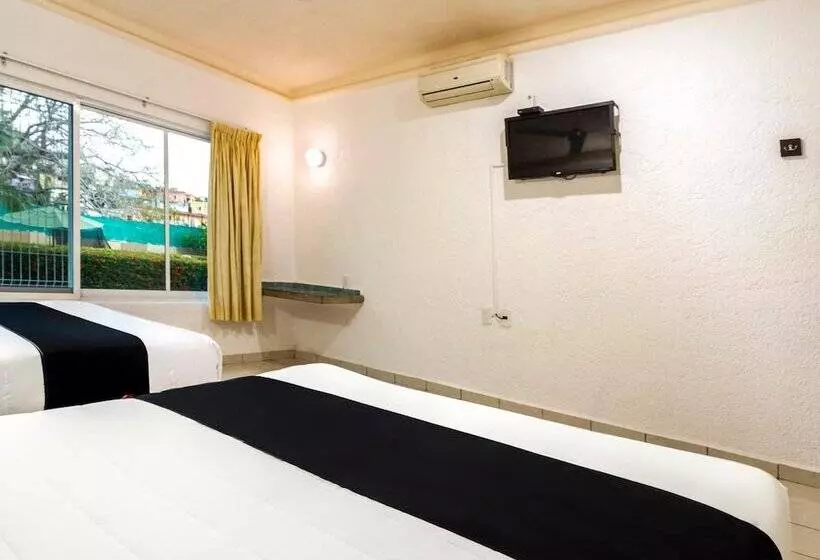 Fotos del hotel Capital O  Parotas:  18