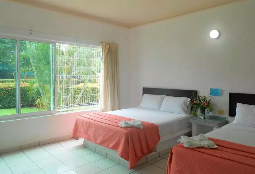 Fotos del hotel Capital O  Parotas:  20