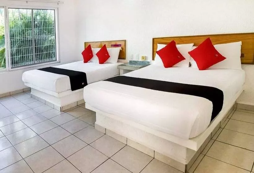 Fotos del hotel Capital O  Parotas:  25