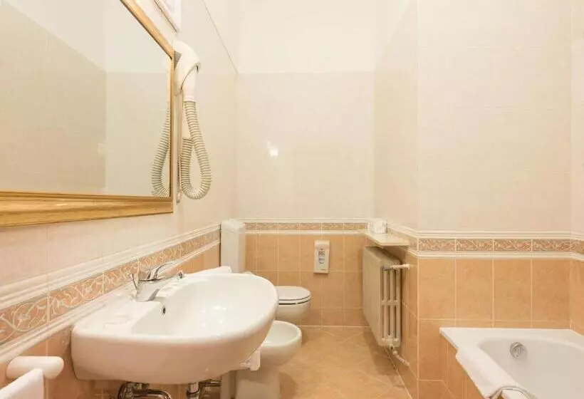 Fotos del hotel Albergo Basilea:  4