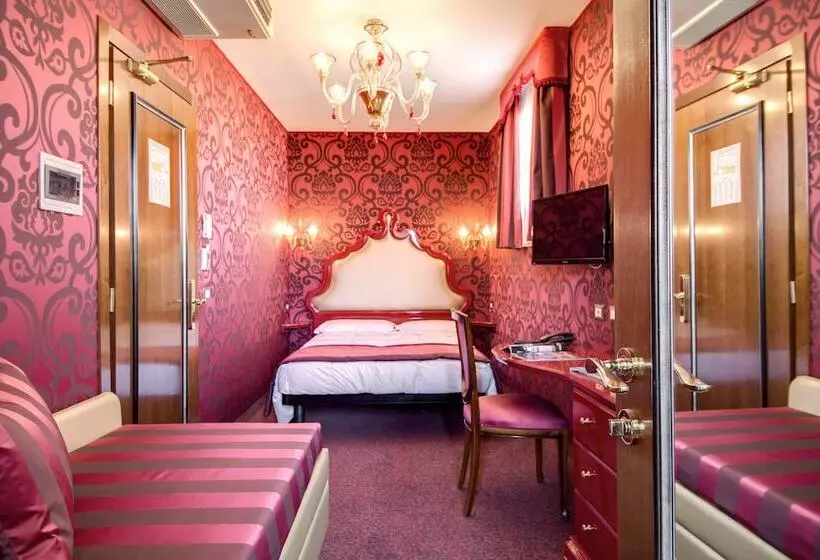 Fotos del hotel Domus Cavanis:  21