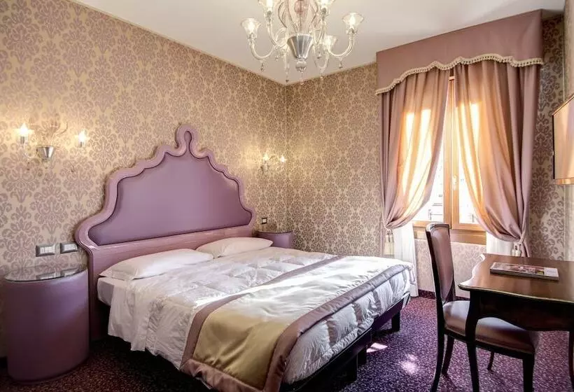 Fotos del hotel Domus Cavanis:  12