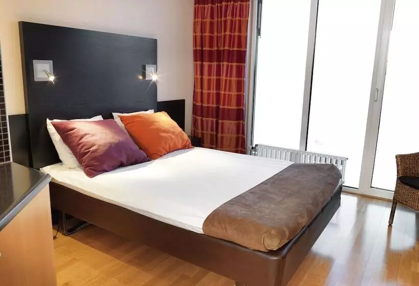 Maude’s Hotel Solna Business Park