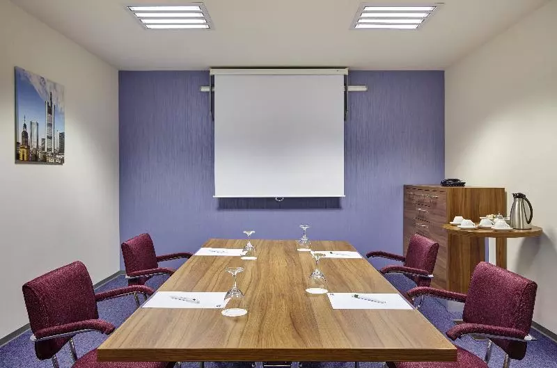 Fotos del hotel Premier Inn Frankfurt City Hauptbahnhof Hotel:  15