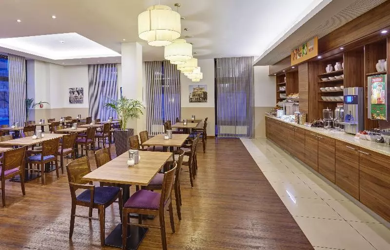 Fotos del hotel Premier Inn Frankfurt City Hauptbahnhof Hotel:  14