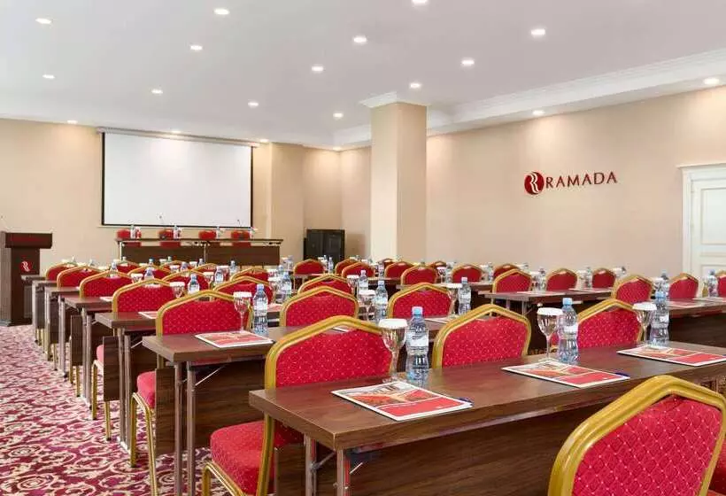 Fotos del hotel Ramada By Wyndham Baku:  11