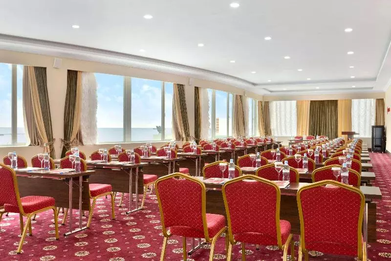 Fotos del hotel Ramada By Wyndham Baku:  19