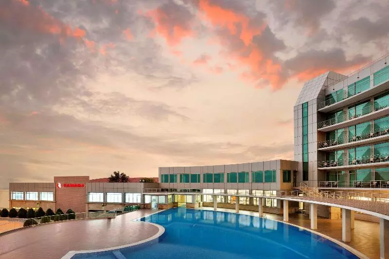 Fotos del hotel Ramada By Wyndham Baku:  17